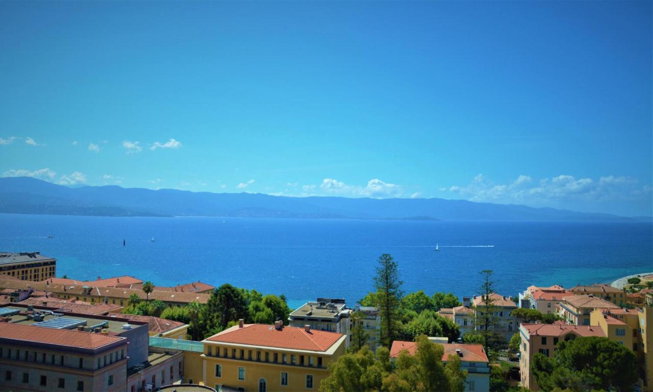 Grand T2 Standing Ajaccio Proche Centre Et Plages Vue Panoramique Parking Prive Appartamento Ajaccio (Corsica)