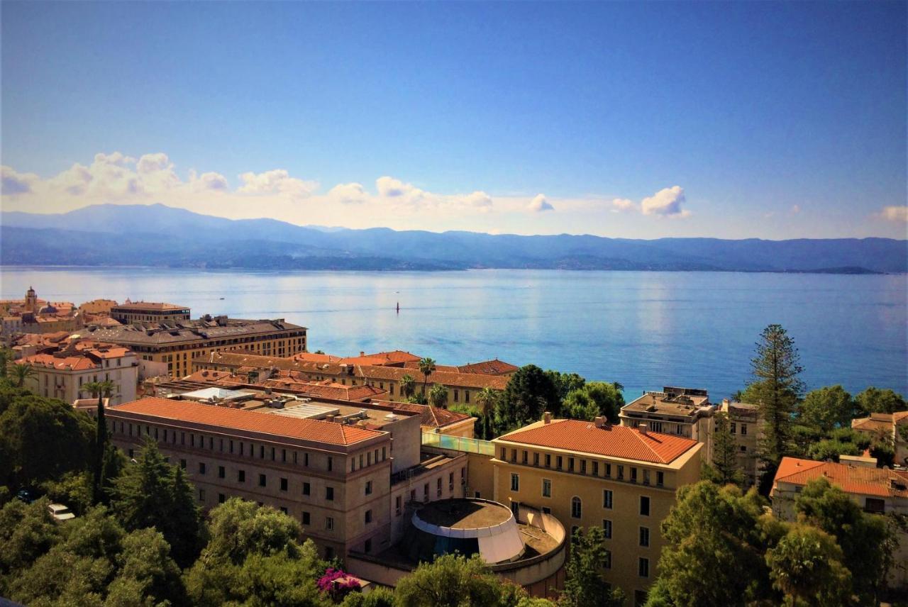 Grand T2 Standing Ajaccio Proche Centre Et Plages Vue Panoramique Parking Prive * Ajaccio (Corsica)