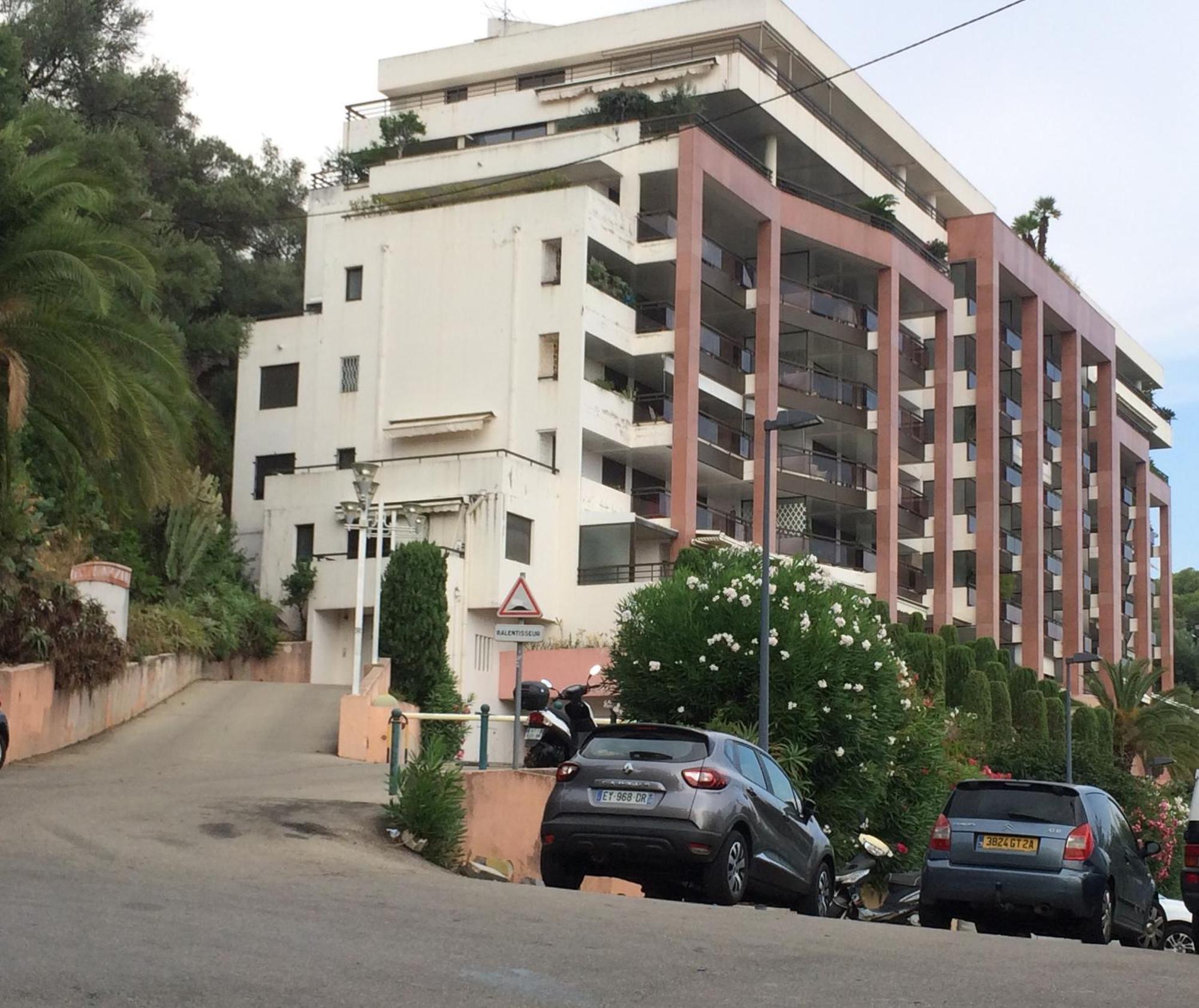 Grand T2 Standing Ajaccio Proche Centre Et Plages Vue Panoramique Parking Prive *